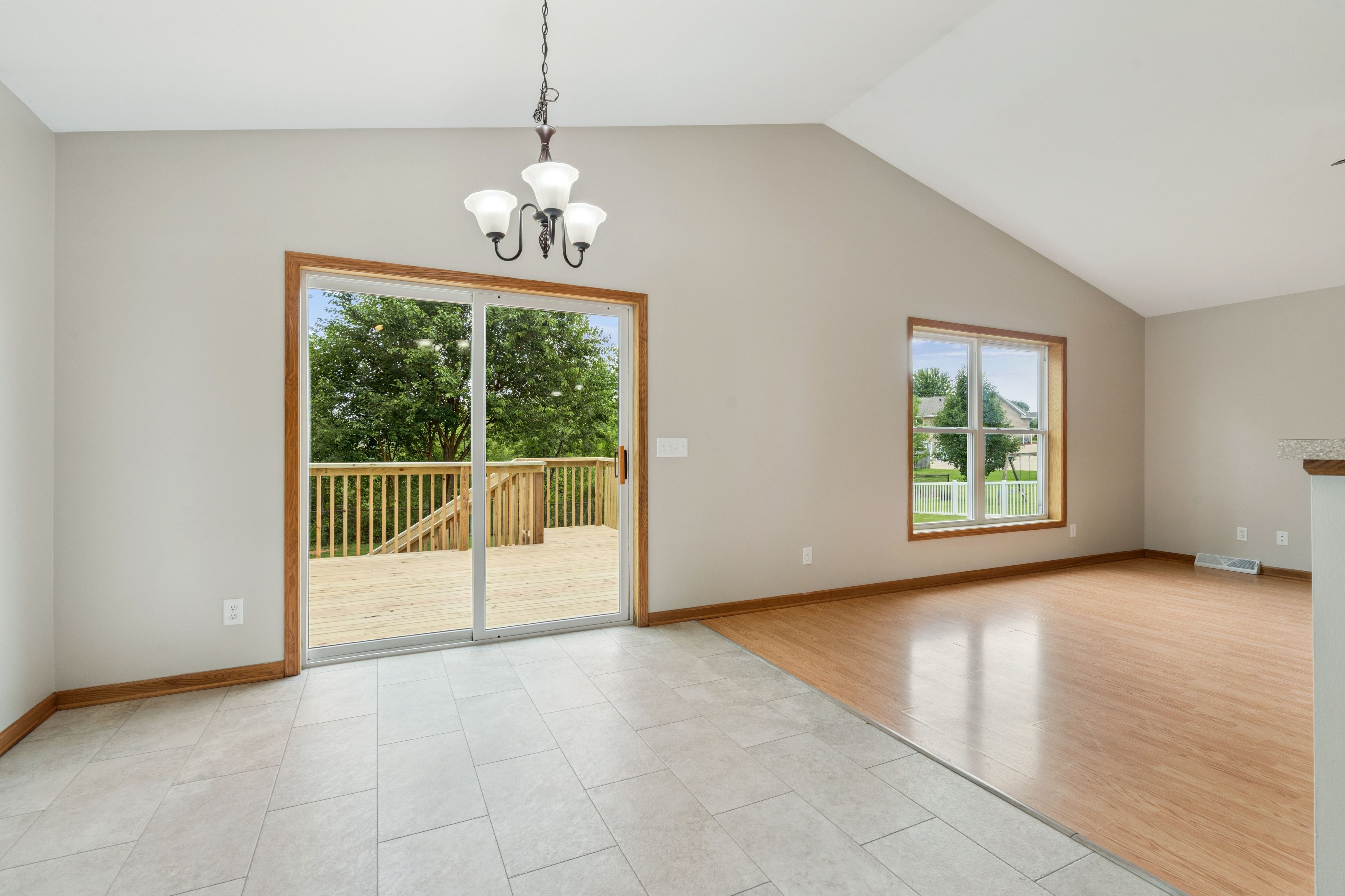 Listing Photo: 17-146 780 Country Club Ct
